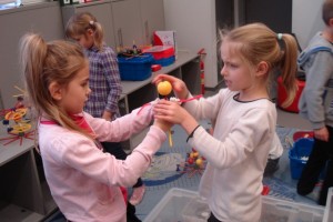 Multicentrum, Z kufra prababci - kl. 1b