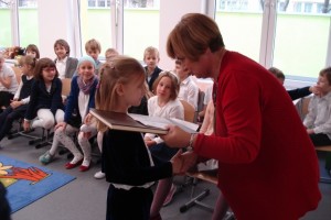 Pasowanie na Czytelnika - kl. 1a-1b