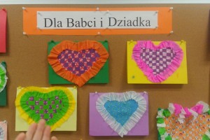 Klasy 2a i 2b - laurki i prezenty dla Babci i Dziadków