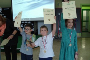 Klasy 2-3 - wręczenie nagród po Białej Szkole 2017