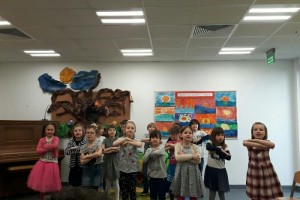 Klasa 2a - nocowanie w szkole i recytacja wierszy