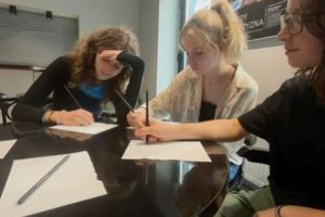 KLASA 1 i 2 - POSTAĆ W PRZESTRZENI. WARSZTATY TEATRALNE 28.09.2023